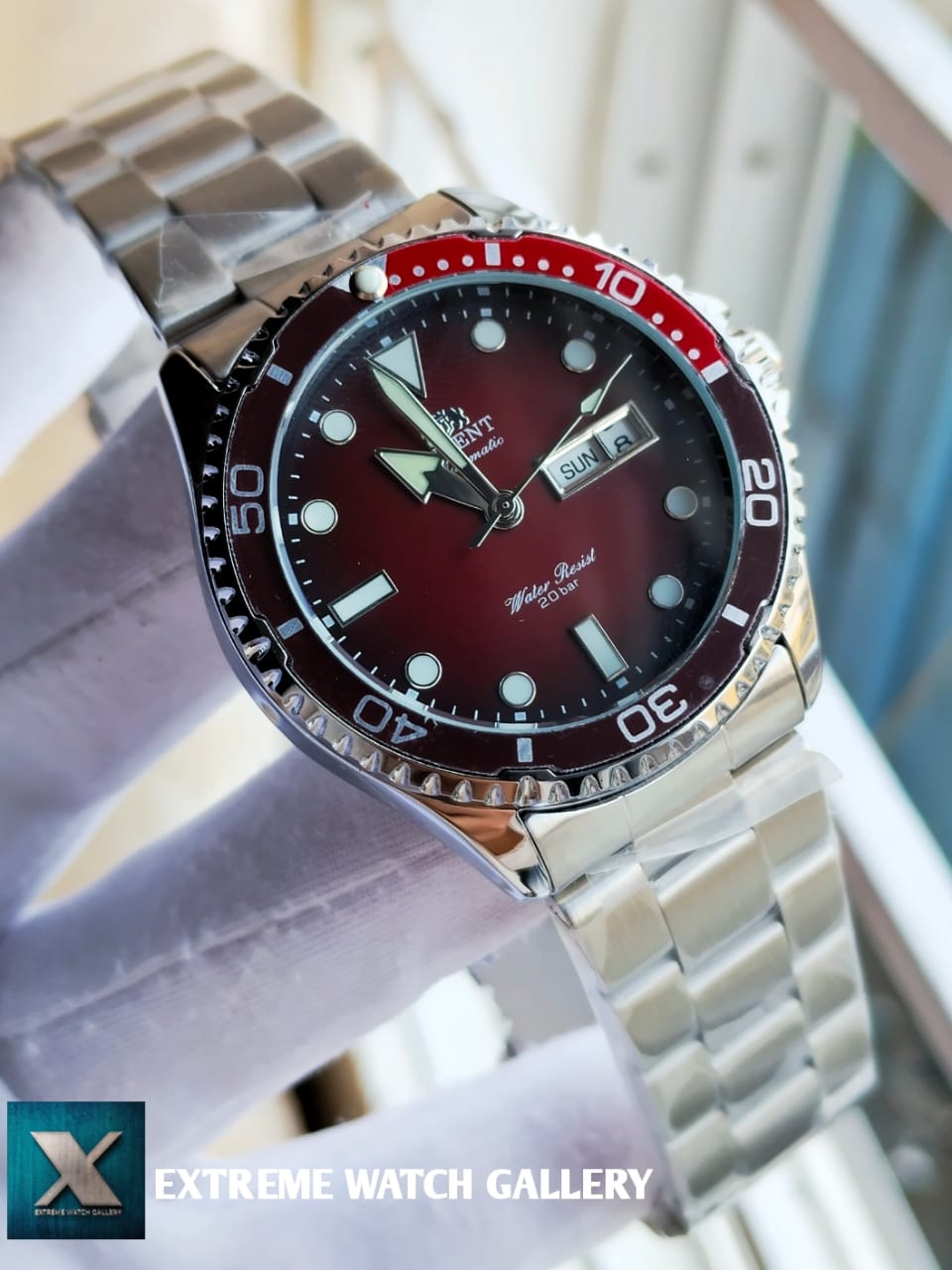 Orient (silver red)