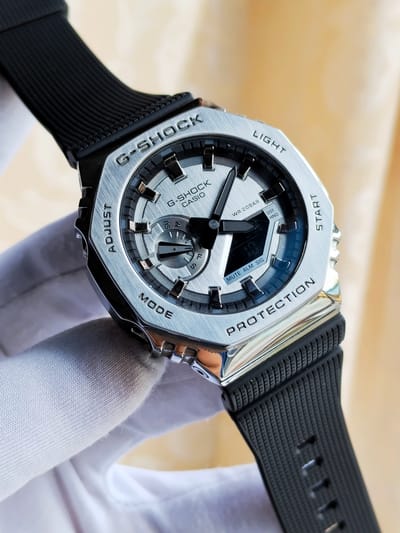 Casio G-Shock Gm2100 (silver dial silver body black strap)_img_1