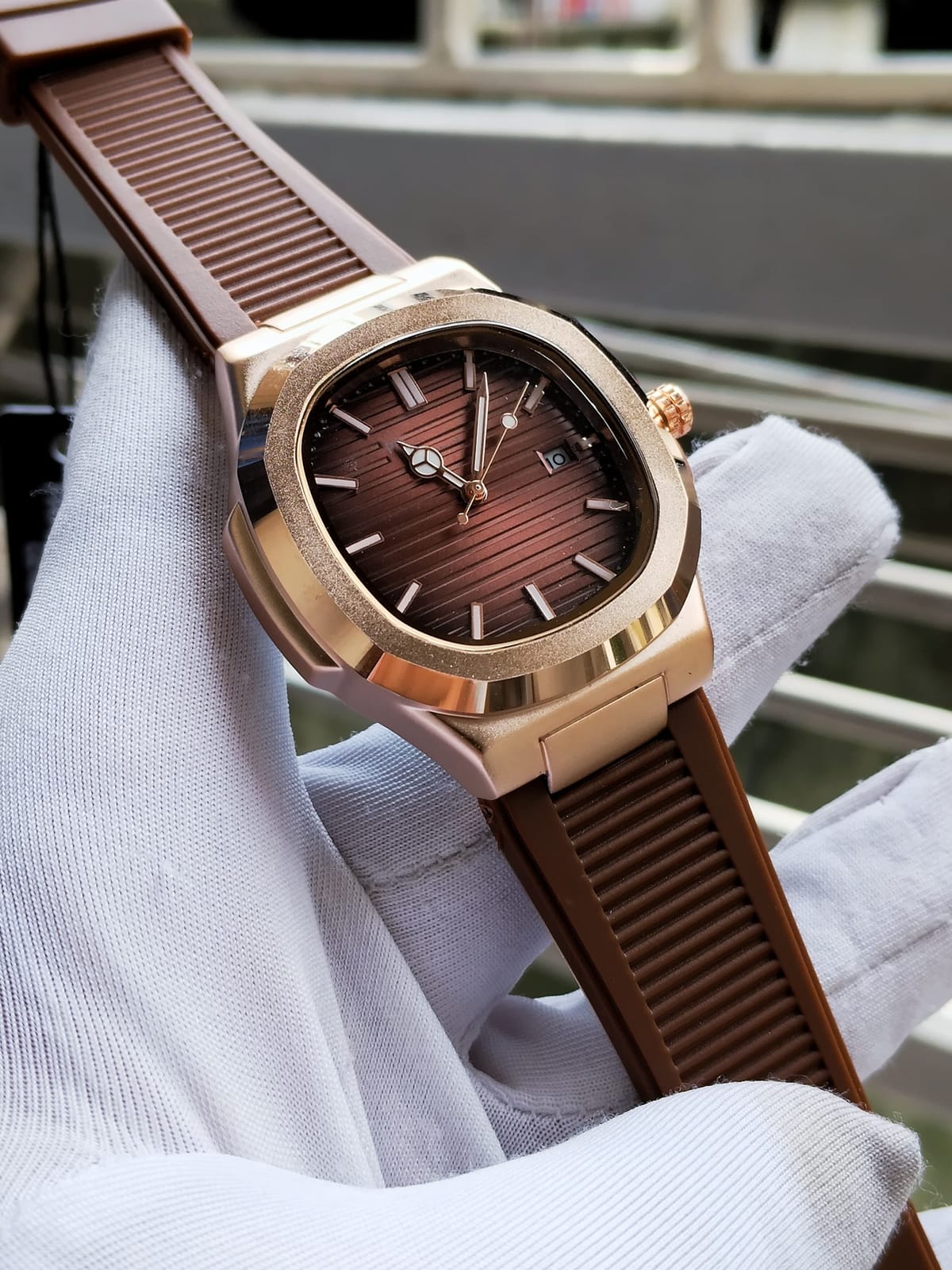 Patek Philip (rose gold brown)