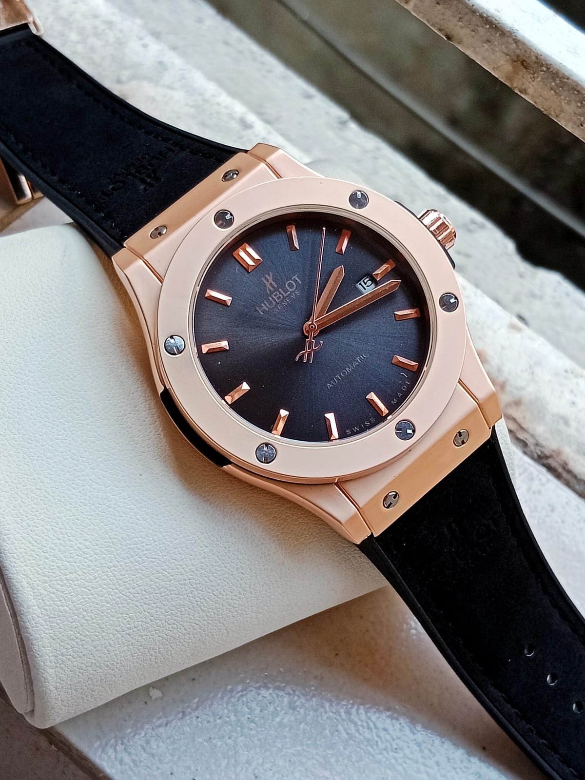Hublot automatic Classic fusion Rose gold black fiber silicone strap