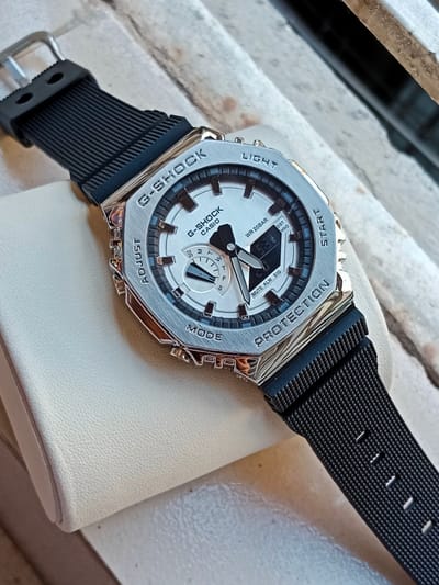 Gshock Gm 2100 silver white with black belt_img_1