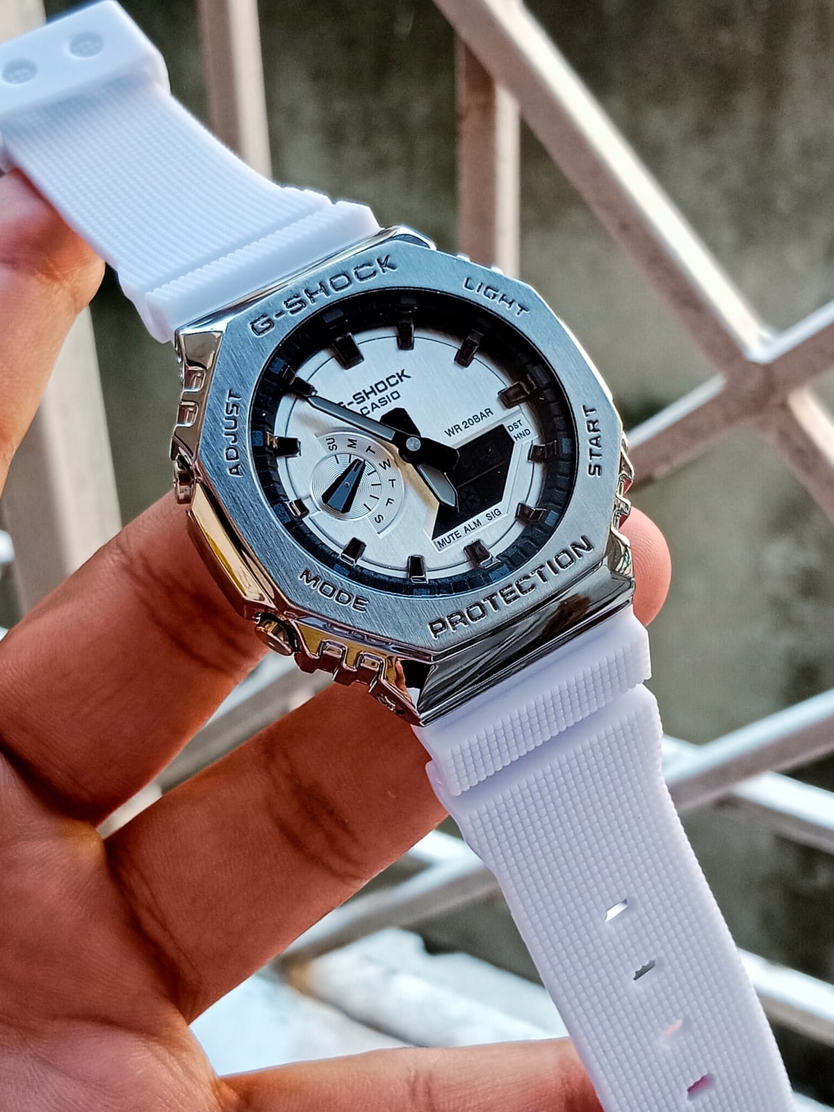 Gshock Gm 2100 silver white with white belt
