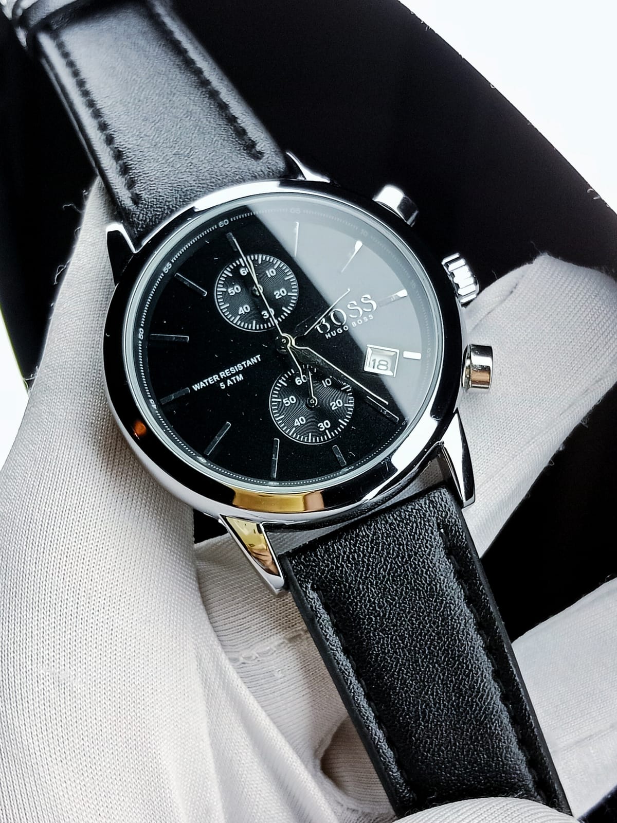 Boss (black dial, silver case, black belt)