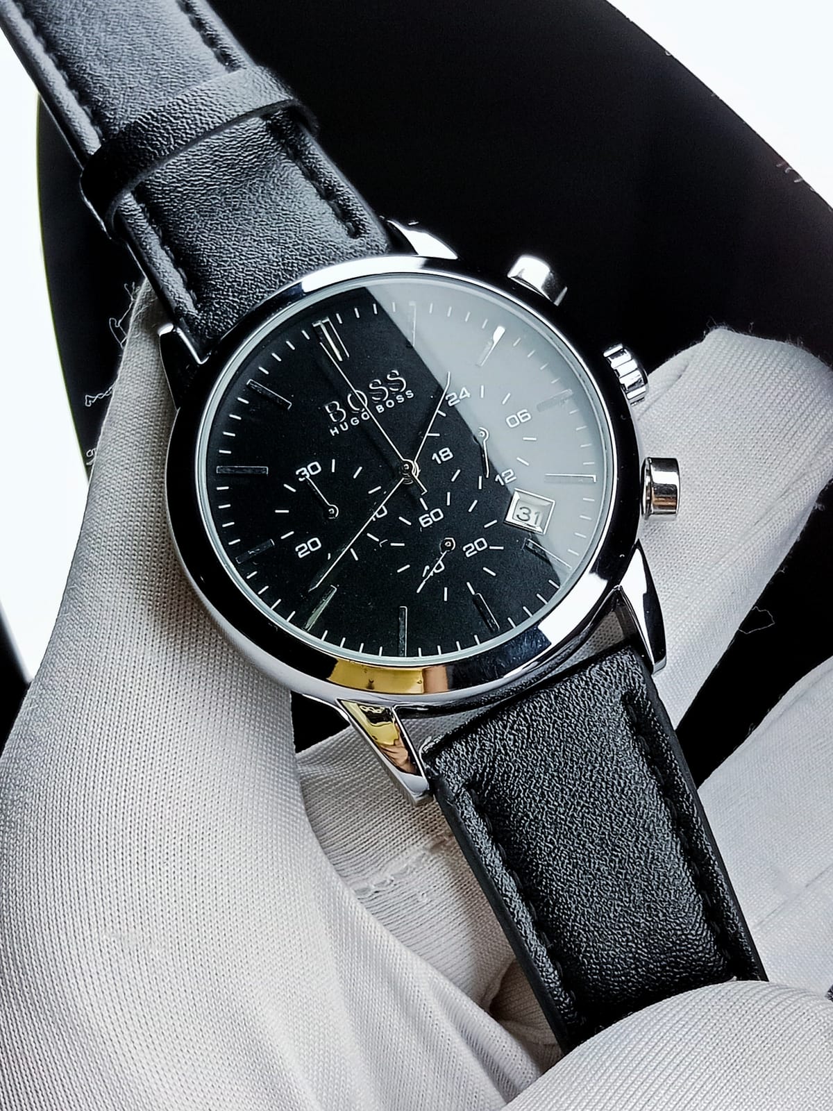 Boss (black dial, silver case, black belt)