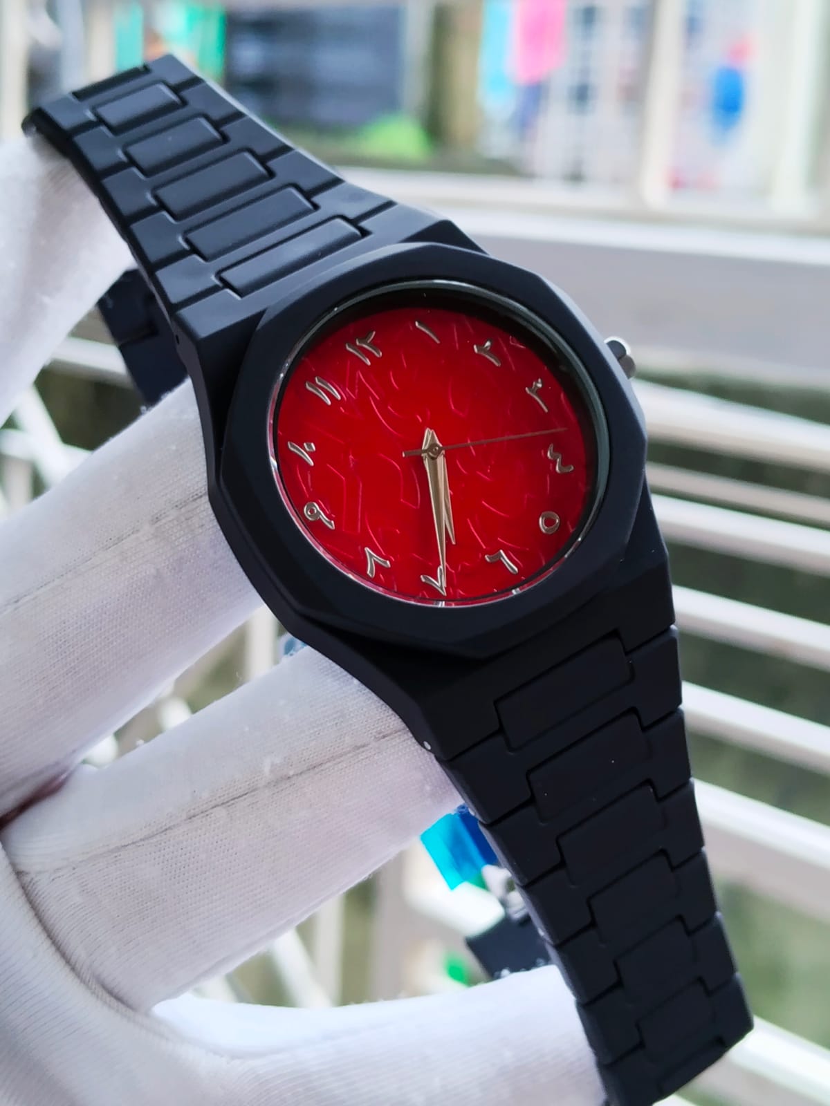 Aura cherry Red Black
